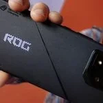 CES 2024 : ROG Phone 8, ASUS dévoile son nouveau smartphone pour gamers boosté par l'IA