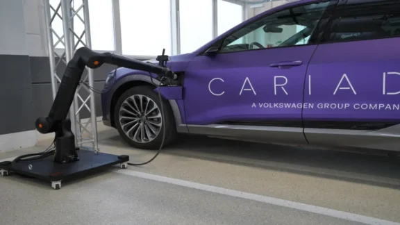 Volkswagen recycle cette vieille idée de Tesla pour faciliter la recharge des voitures électriques